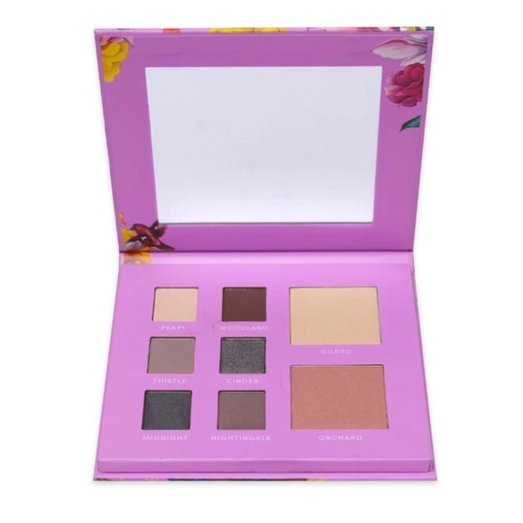 Flights of Fancy 🌺3/$20 Makeup Palette SEALED
